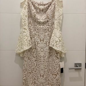 Beautiful off shoulder, Xscape dress size 4, brand new with tags